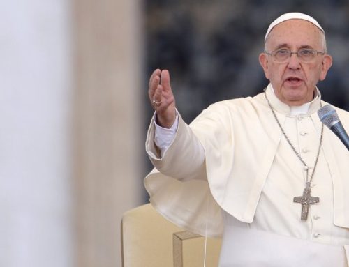 El Papa lamenta la muerte del cardenal Hummes, inspirador de su nombre: “Llevo en mi memoria sus palabras”