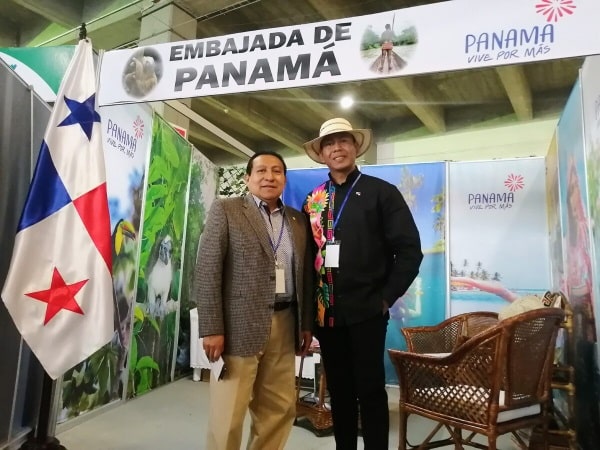 Panamá ofrece experiencia turística en importante feria de Bolivia