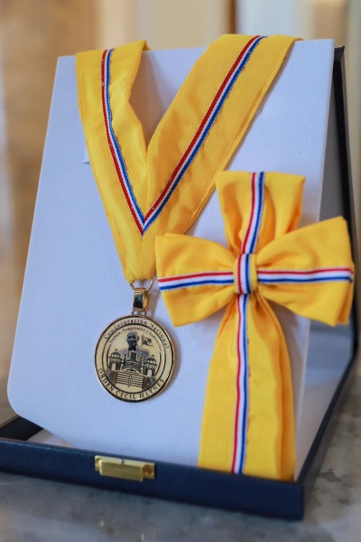 CONDECORACIÓN CECIL 3