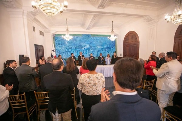 FIRMA MEDICAMENTOS 4