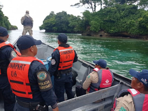 Policía Ambiental decomisa 10 trasmallos para pesca ilegal, en Bocas del Toro