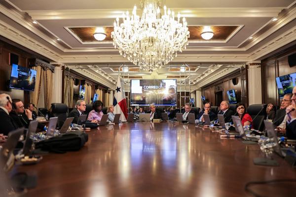 APRUEBAN PROYECTO DOCENTES 2