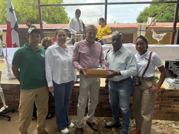 LABORATORIOS MEDUCA 3