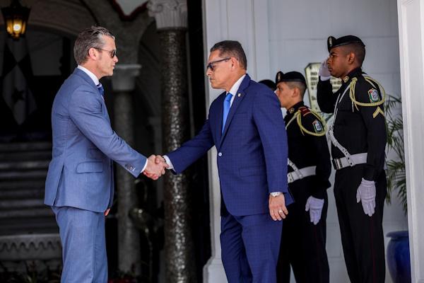 SECRETARIO EN PRESIDENCIA 3