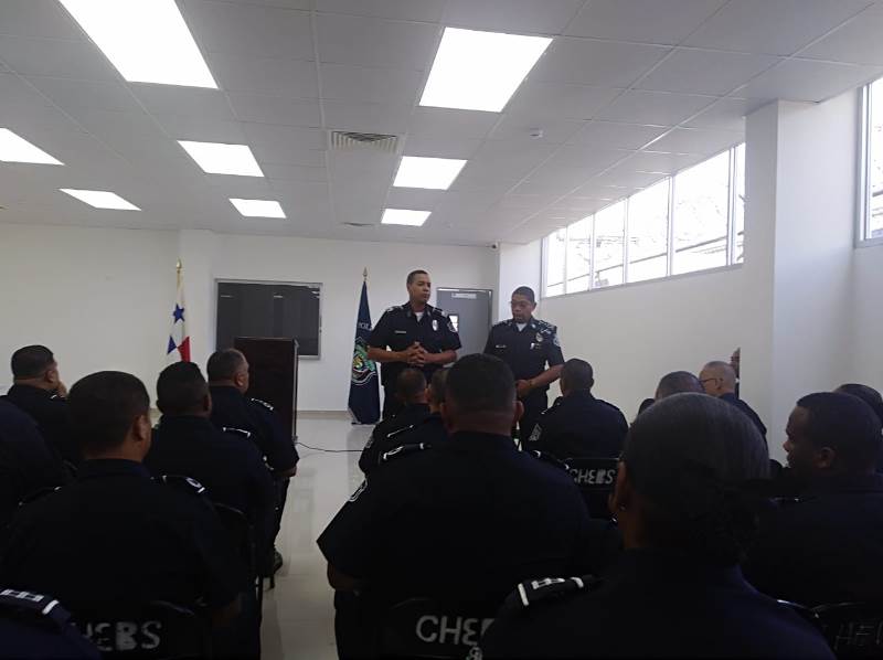 Policía Comunitaria 2