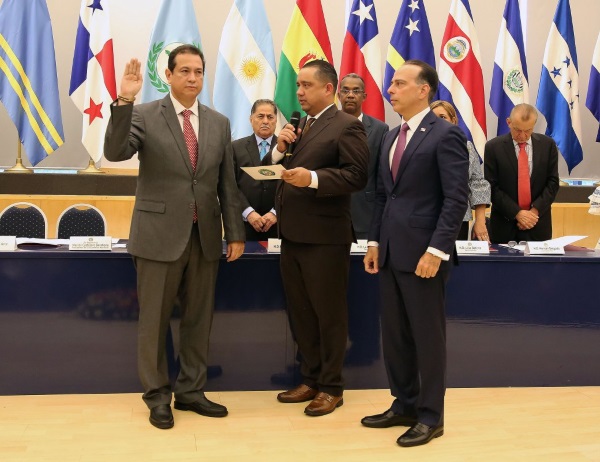 comisión exteriores 1