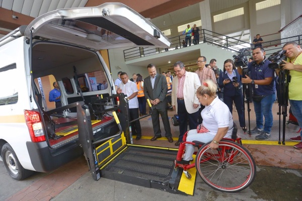 BUS SENADIS 6