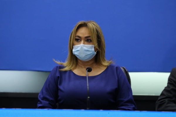 MINSA 130 MUJER
