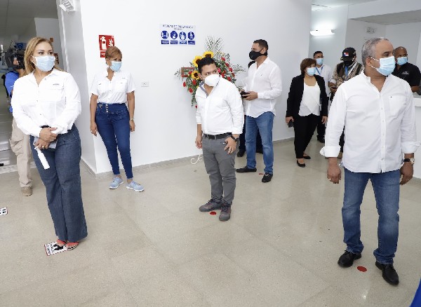 Policlínica Nuevo 8