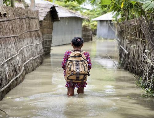 UNICEF avisa que 3,5 millones de niños necesitan ya agua potable por las inundaciones en Bangladesh