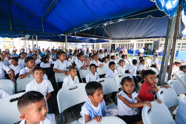 PRIMERA DAMA EN VERAGUAS 3