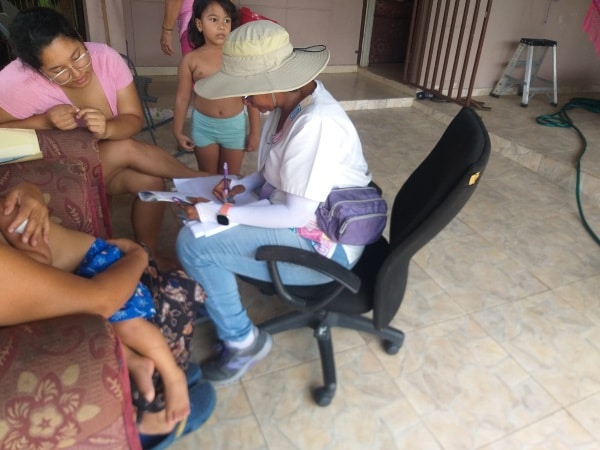 Equipos de enfermería continúan reforzando contra el sarampión en comunidades de los cinco distritos de Panamá Oeste