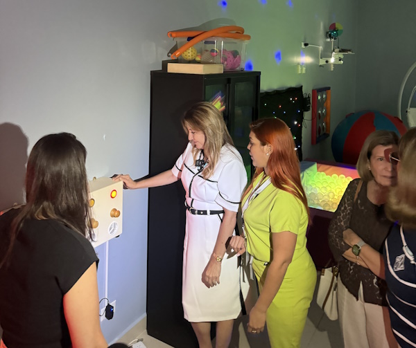 PRIMERA DAMA EN EL IENDI 2