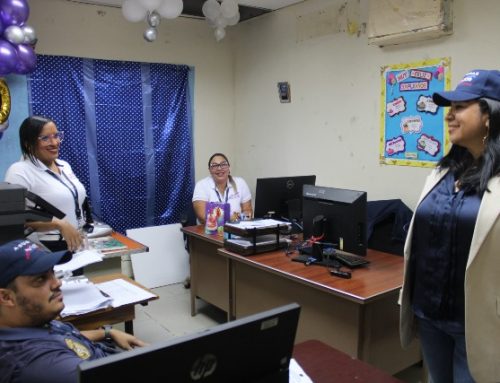 Directora de Aduanas recorre la Zona Central y Azuero