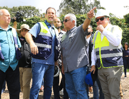 Presidente Mulino se reúne con productores en Boquete e inspecciona trabajos de reparación, tras recientes lluvias