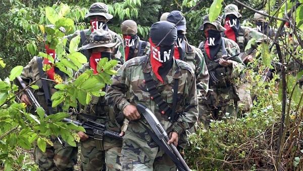 El ELN dice que no aceptará como política de paz su «sometimiento» o «rendición»