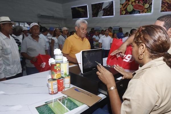 PRESIDENTE MULINO EN FERIA DEL IMA 7