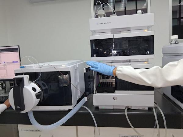 EQUIPO DE LABORATORIO 2