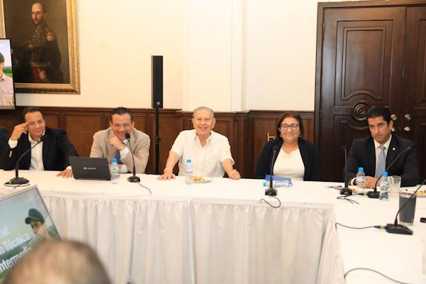 GOBIERNO CREARÁ CENTRO 4