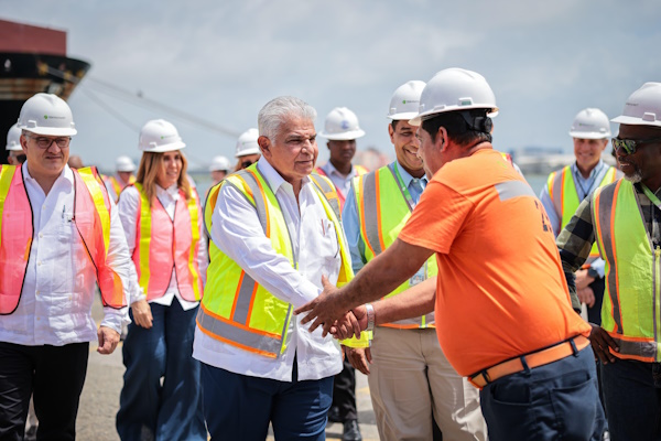 PRESIDENTE EN MANZANILLO 5