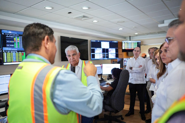 PRESIDENTE EN MANZANILLO 6