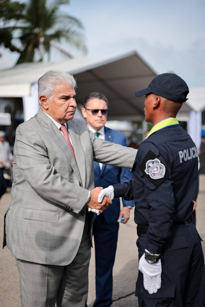 PRESIDENTE GRADUACIÓN AGENTES 2