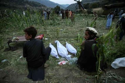 Los talibanes confirman más de 1.400 muertos y 3.100 heridos tras el terremoto en Afganistán