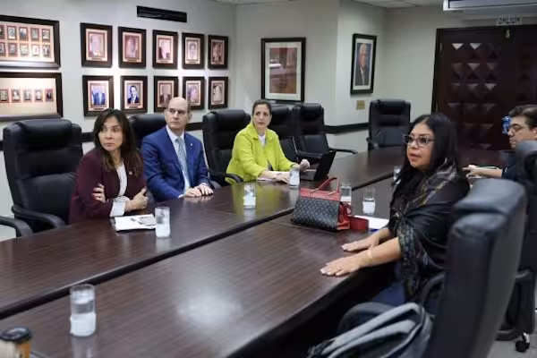 Autoridades de Aduanas y Economía sostienen reunión a favor de Panamá