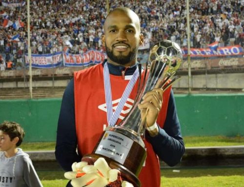 LUIS “MATONAS” MEJÍA SE CONSAGRA CAMPEON CON EL NACIONAL DE URUGUAY EN EL TORNEO CLAUSURA.