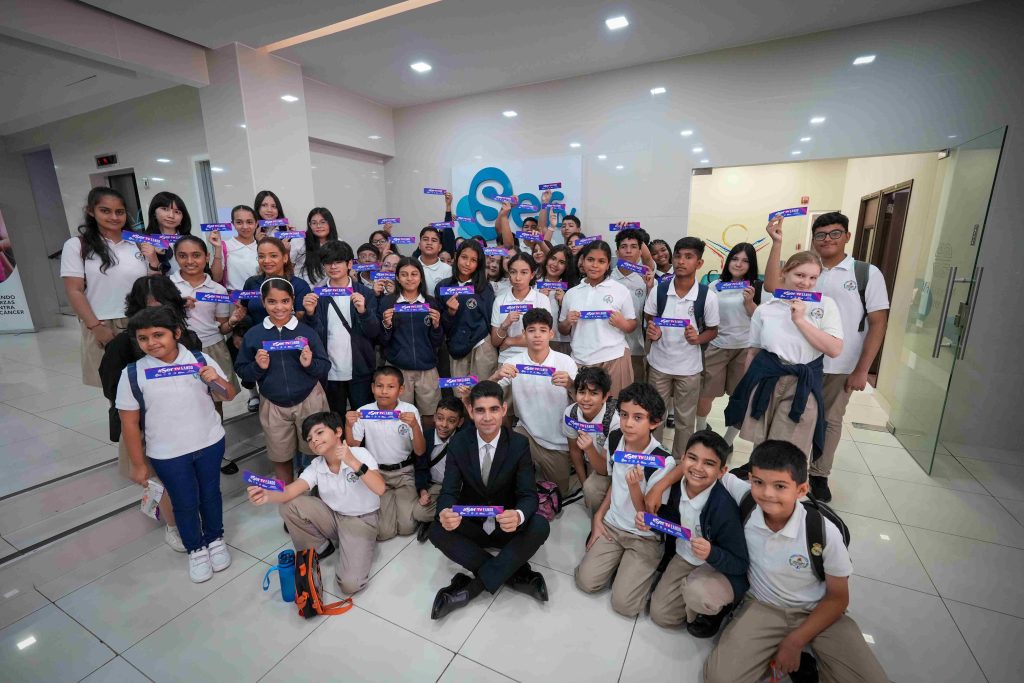 Visita a SERTV de estudiantes de Escuela Bella Vista