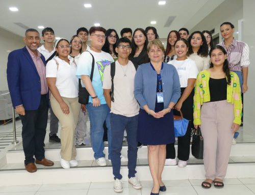 Visita de estudiantes de la Universidad Interamericana de Panamá