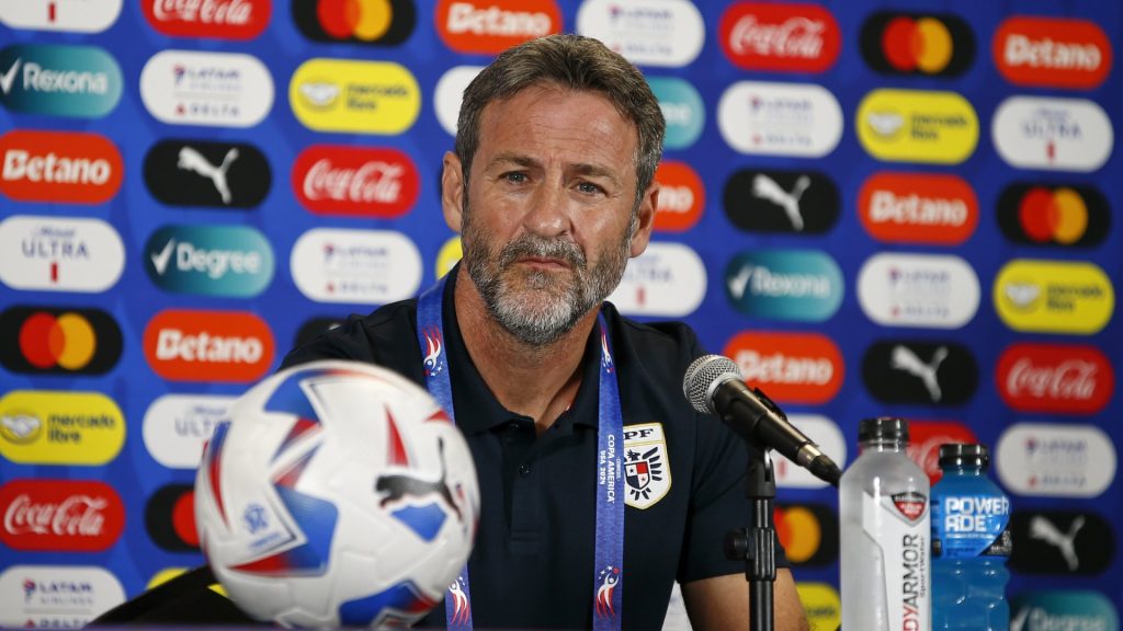 THOMAS CHRISTIANSEN  ES NOMINADO AL PREMIO AL  MEJOR ENTRENADOR DE SELECCIONES NACIONALES DEL MUNDO