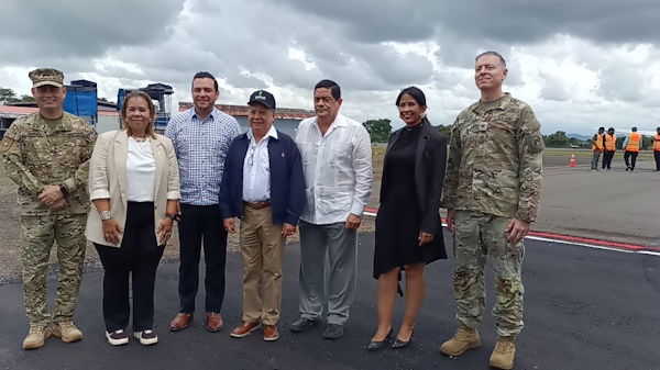 Personal médico del Ministerio de Salud de Panamá, la Caja de Seguro Social y Estados Unidos ofrecieron atención médica a más de 1,000 pacientes en las provincias de Veraguas, Herrera y Chiriquí.