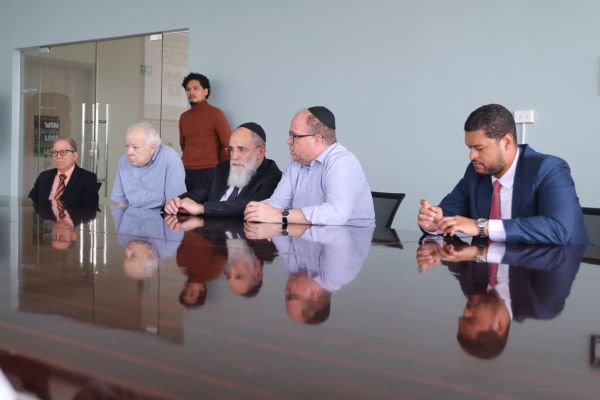 Panamá y Shalva trabajan en mejorar la atención a niños con necesidades especiales.