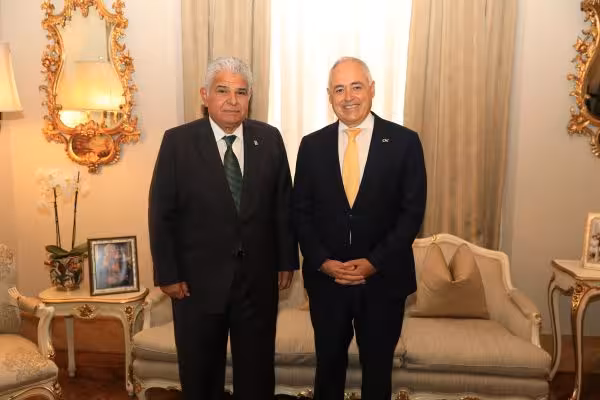 Georgia Tech y Panamá colaboran en formación en IA.