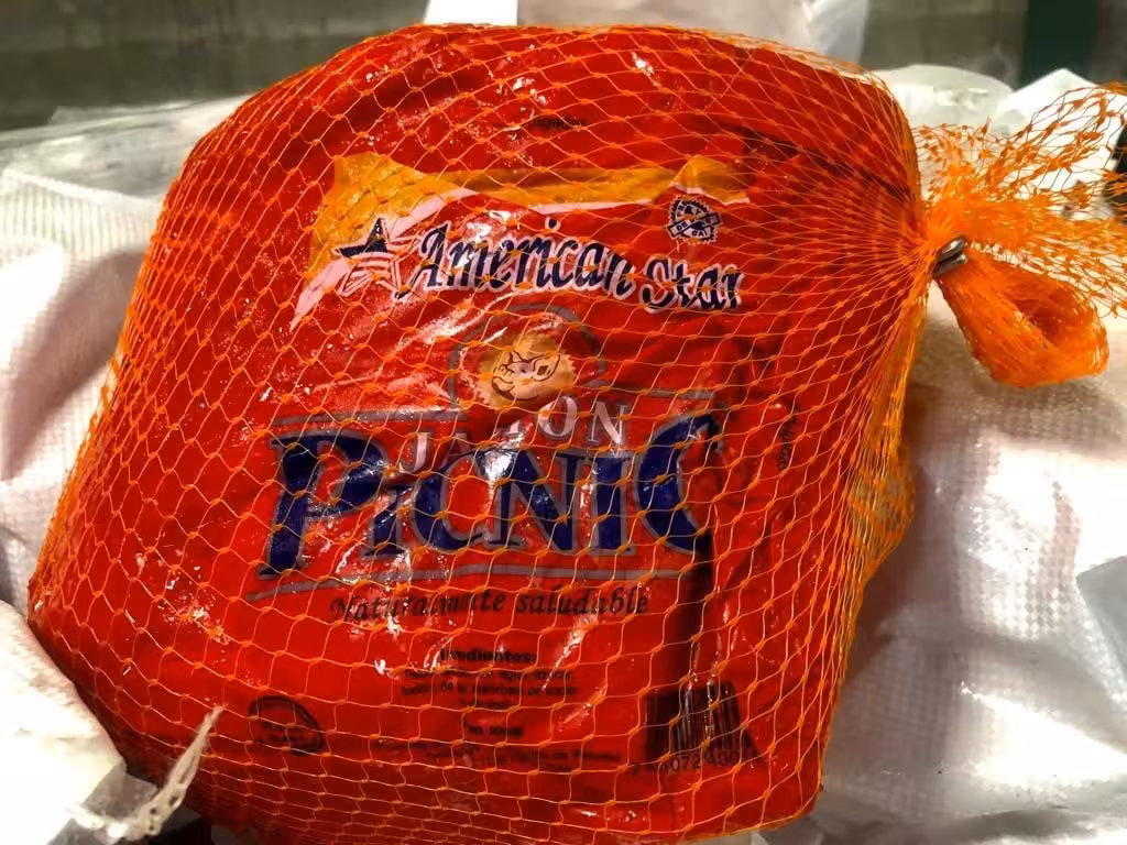 aprueban traslado de partida para compra de caja navideña