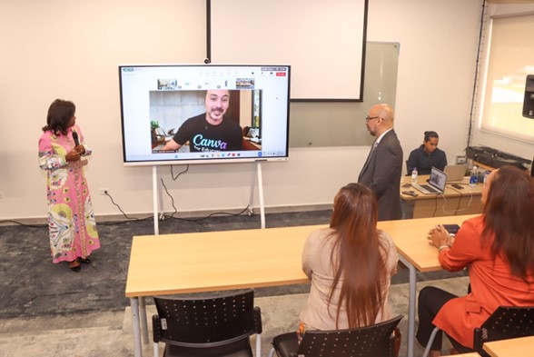 Explican como funciona la plataforma Canva