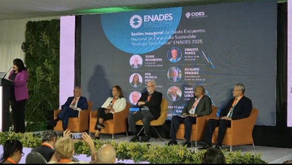 En el encuentro participaron diversos sectores públicos, privados y de la sociedad civil.