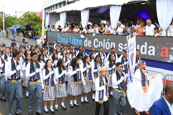 Desfiles en Colón volverán al Casco Antiguo.