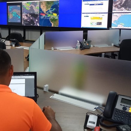 Sinaproc monitorea la onda tropical #30