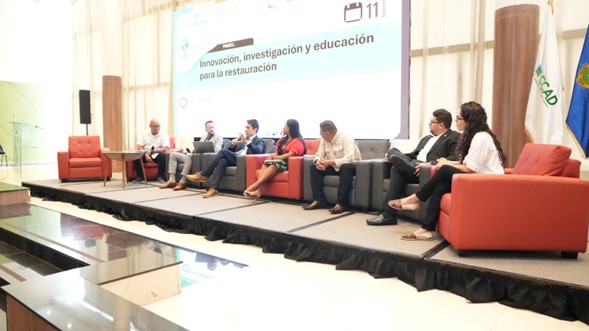 especialistas analizan el tema de la restauración forestal