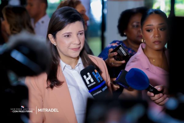 Ministra anuncia fecha de instalación de la comisión de salario Mínimo.