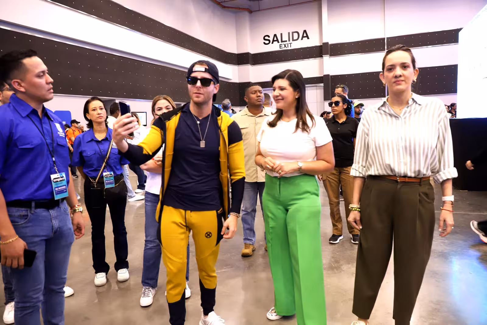 Más de 30 mil personas se han postulado para obtener una plaza de trabajo disponibles por más de 100 empresas.