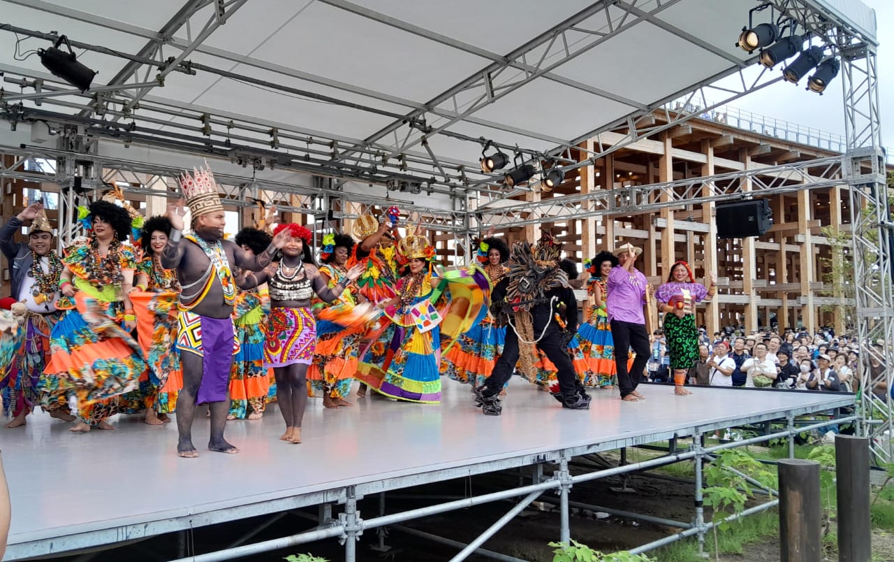 El colorido y alegría de la cultura panameña se hizo presente en Japón.