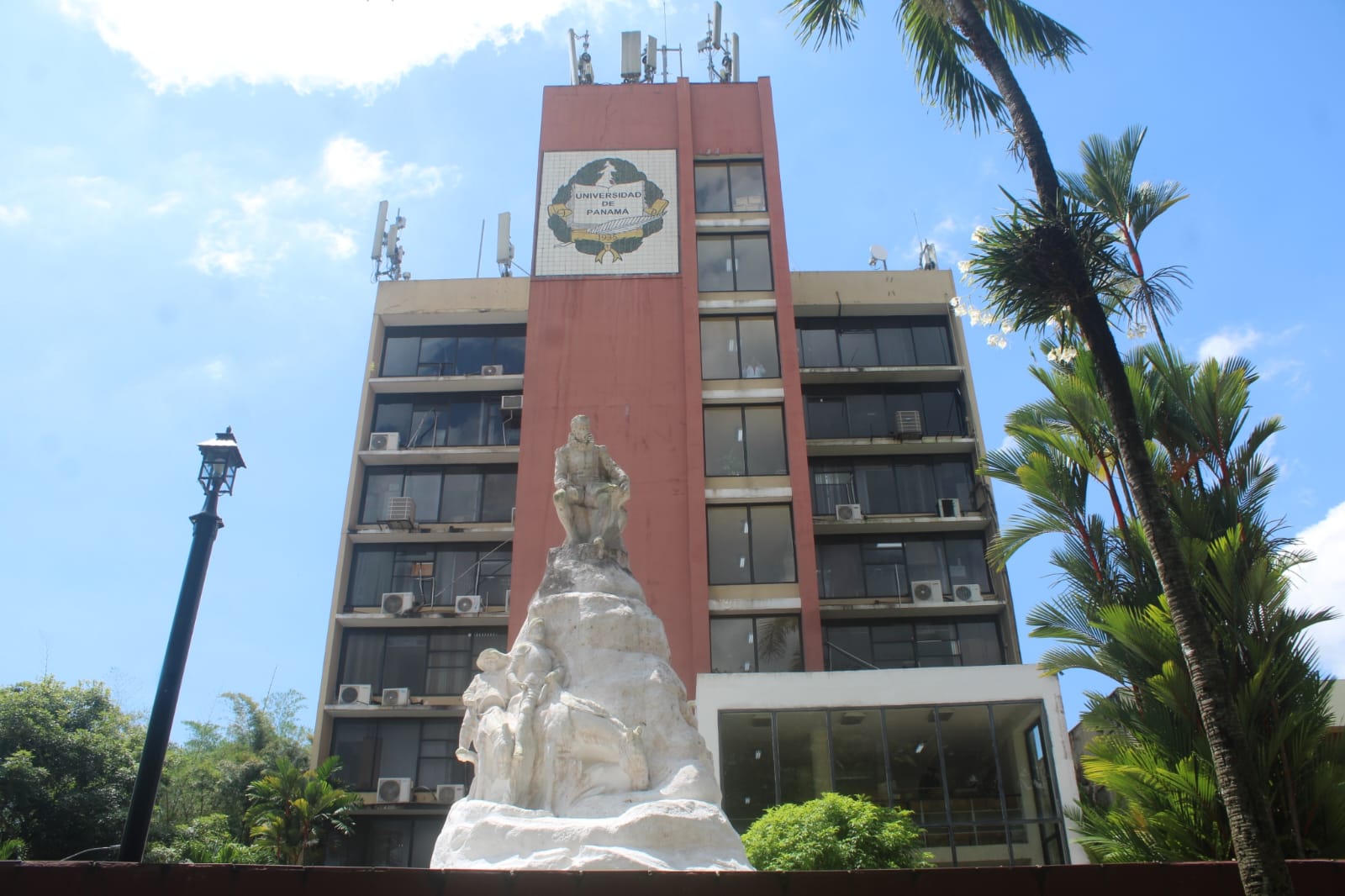 Culminan diplomado en administración de PH