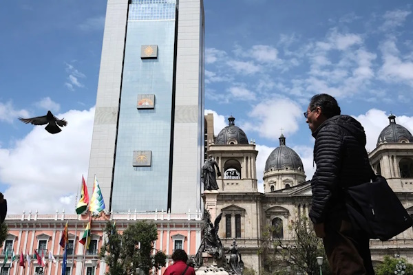 Bolivia se encamina a un nuevo ciclo económico tras 20 años de la izquierda en el poder, un cambio reflejado en el actual proceso electoral e impulsado, según expertos, por la necesidad de resolver la crisis en el país.