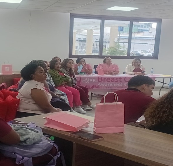 Las instalaciones del Centro de Arte y Cultura de Colón (CACCO), sirvió de sede al Policentro Dr. Juan Antonio Núñez del MINSA en Colón, para dictar conferencias sobre la prevención del cáncer de mama por parte de expertos en esta materia.