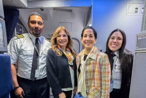 En el marco del Mes de la Herencia Hispana en Estados Unidos, la Primera Dama de Panamá, Maricel Cohen de Mulino, acompaña a la Ministra de Cultura, Maruja Herrera, en una agenda cultural en Nueva York orientada a promover la identidad panameña y fortalecer los lazos con la comunidad panameña residente en el exterior.