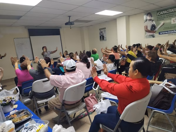 Con la concurrencia de 50 docentes de varios centros educativos de Premedia de la provincia de Colón, se realizó el segundo encuentro de Escuelas Promotoras de Salud, estrategia organizada por el Ministerio de Salud.