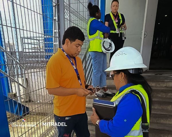Mitradel inspeccionó comercios en Panamá Este.